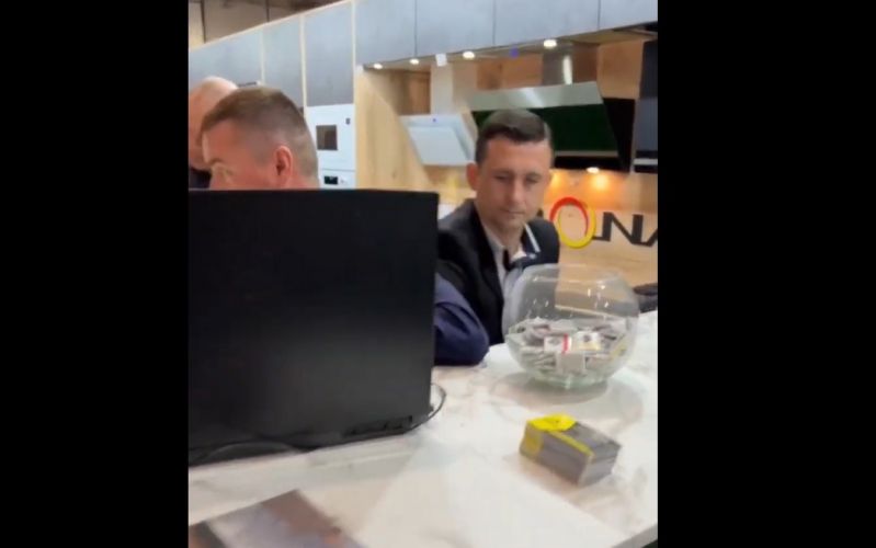 Вытяжка KRONA Levana 900 inox PB