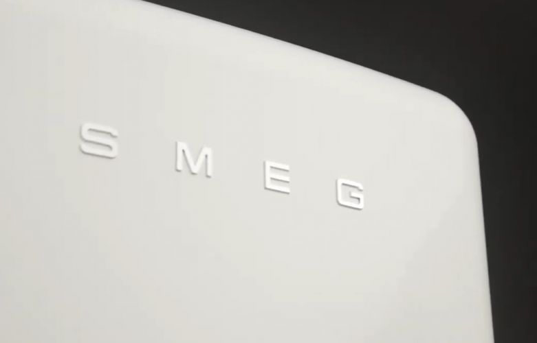 Холодильник Smeg FAB28LOR6