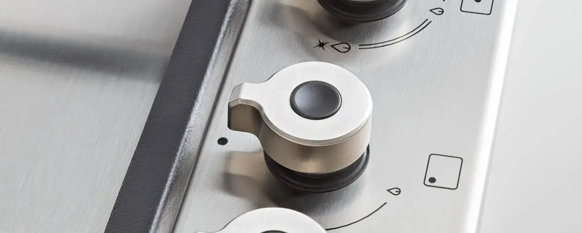Газовая варочная панель Bertazzoni Professional 75 см с Wok-конфоркой, нержавеющая сталь
