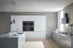 Встраиваемая газовая варочная панель Bertazzoni на стекле, конфорка wok в центре, 90 см
