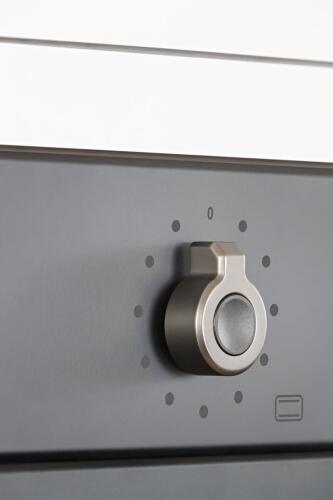 Компактный духовой шкаф Bertazzoni Professional, комбинированный с микроволновой печью, 60x45 см, карбонио