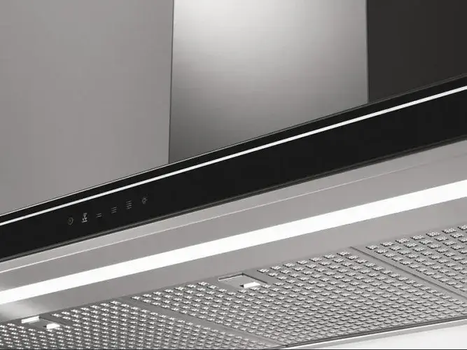 Черная настенная вытяжка FALMEC LUCE GLASS BLACK 90 см со стеклом