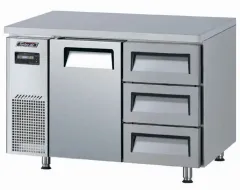 Turbo Air Холодильник (стол) модель KUR12-3D-3 арт. KUR12-3D-3-700