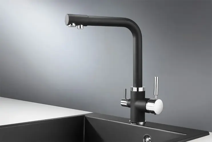 Кухонный смеситель GEOS DEEP BLACK