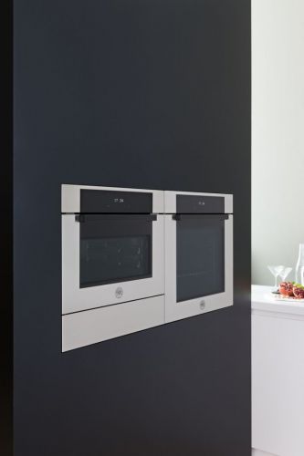 Компактный духовой шкаф Bertazzoni Modern, комбинированный с микроволновой печью, 60x45 см, нержавеющая сталь