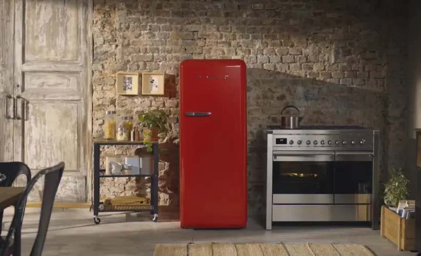 Холодильник Smeg FAB5LPK5
