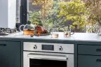 Электрический встраиваемый духовой шкаф Bertazzoni c пиролизом, 11 функций и полностью сенсорный дисплей (TFT), 60 см, нержавеющая сталь