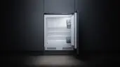 Встраиваемый холодильник с внутренней морозильной камерой Kuppersbusch FKU 1545.0i