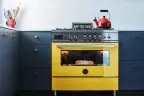 Варочный центр Bertazzoni, 6 газовых конфорок и многофункциональный электрический шкаф, 90 см, желтый