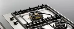 Встраиваемая газовая варочная панель Bertazzoni, трехсегментная, 5 конфорок, конфорка dual wok слева, 90 см